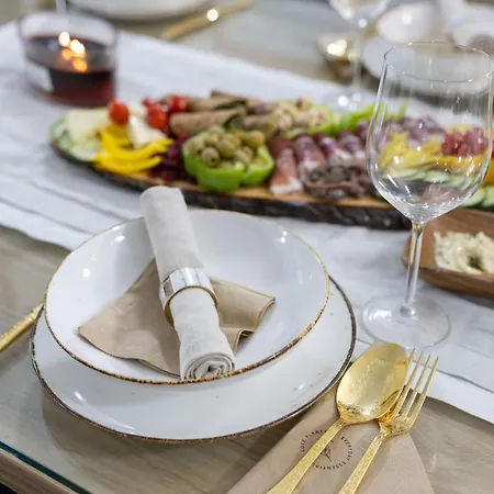 Apartmán Luxury Irina With Private Heated Pool *