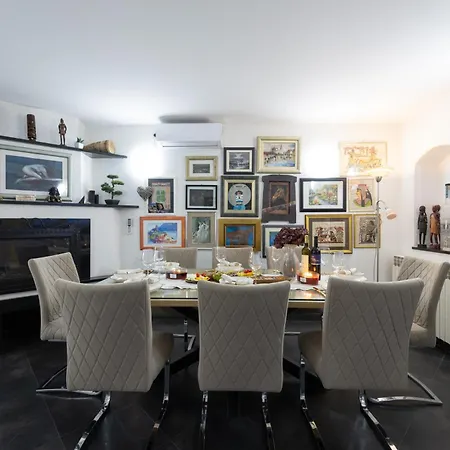 Apartmán Luxury Irina With Private Heated Pool *